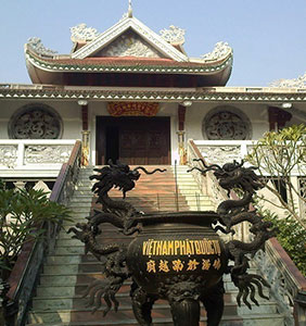 Cheap car rental service Bodhgaya